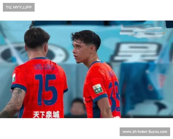 山东泰山西班牙后卫洛佩斯融入申城生活感受独特上海城市文化魅力